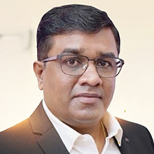 Dr Nalanda Jayadev MD LLB SMP (IIMK)